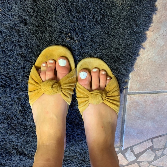 For love and lemons yellow flats - Picture 5 of 6